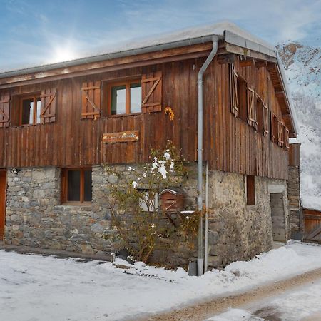 Le Petit Paradis, Chalet Au Coeur Des 3 Vallees Saint-Marcel  ภายนอก รูปภาพ
