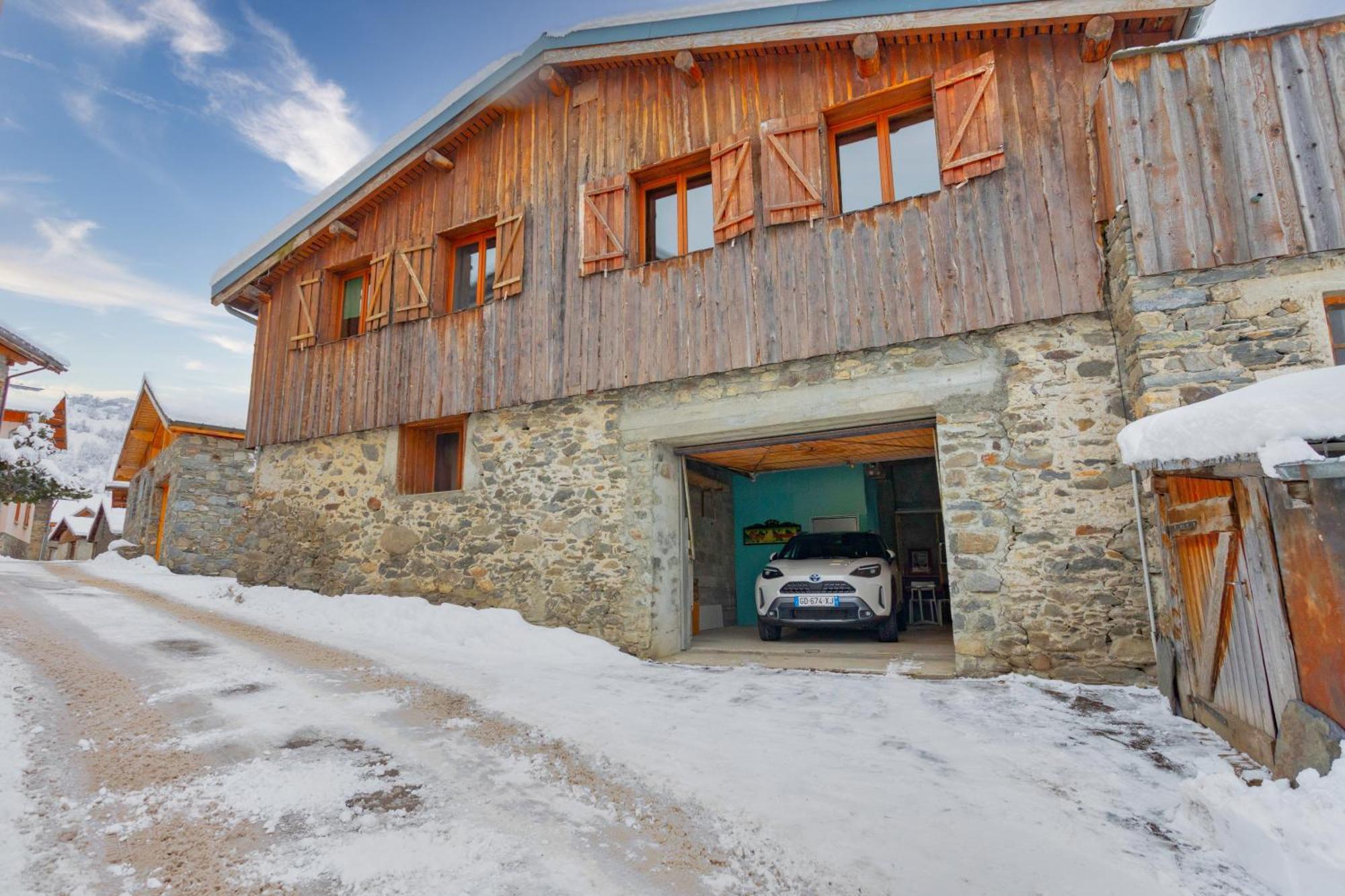 Le Petit Paradis, Chalet Au Coeur Des 3 Vallees Saint-Marcel  ภายนอก รูปภาพ